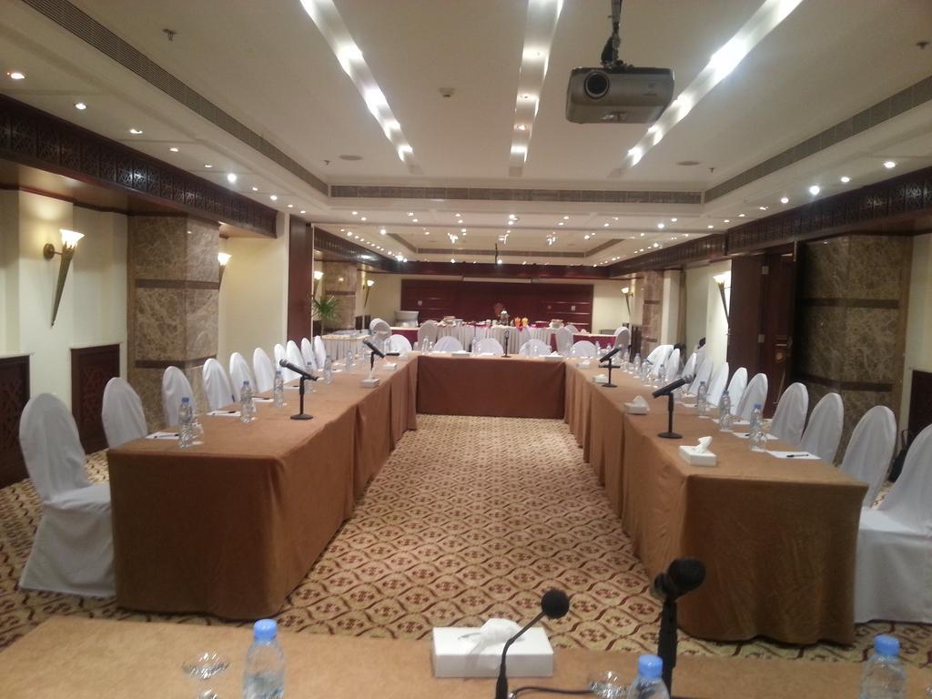 Gloria Hotel Doha Exterior foto